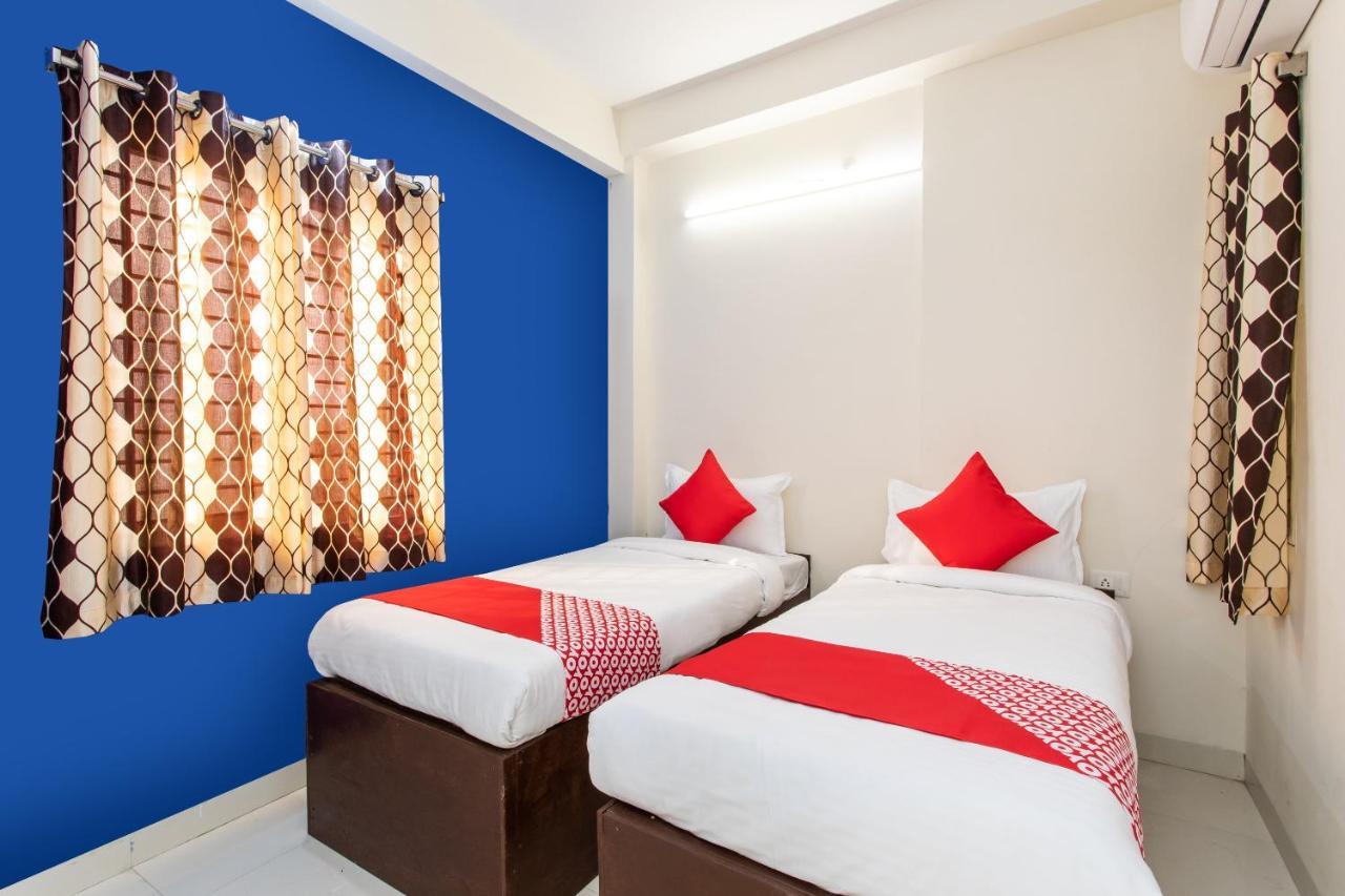 Oyo 27862 Hotel Brooklyn Indore Exterior photo